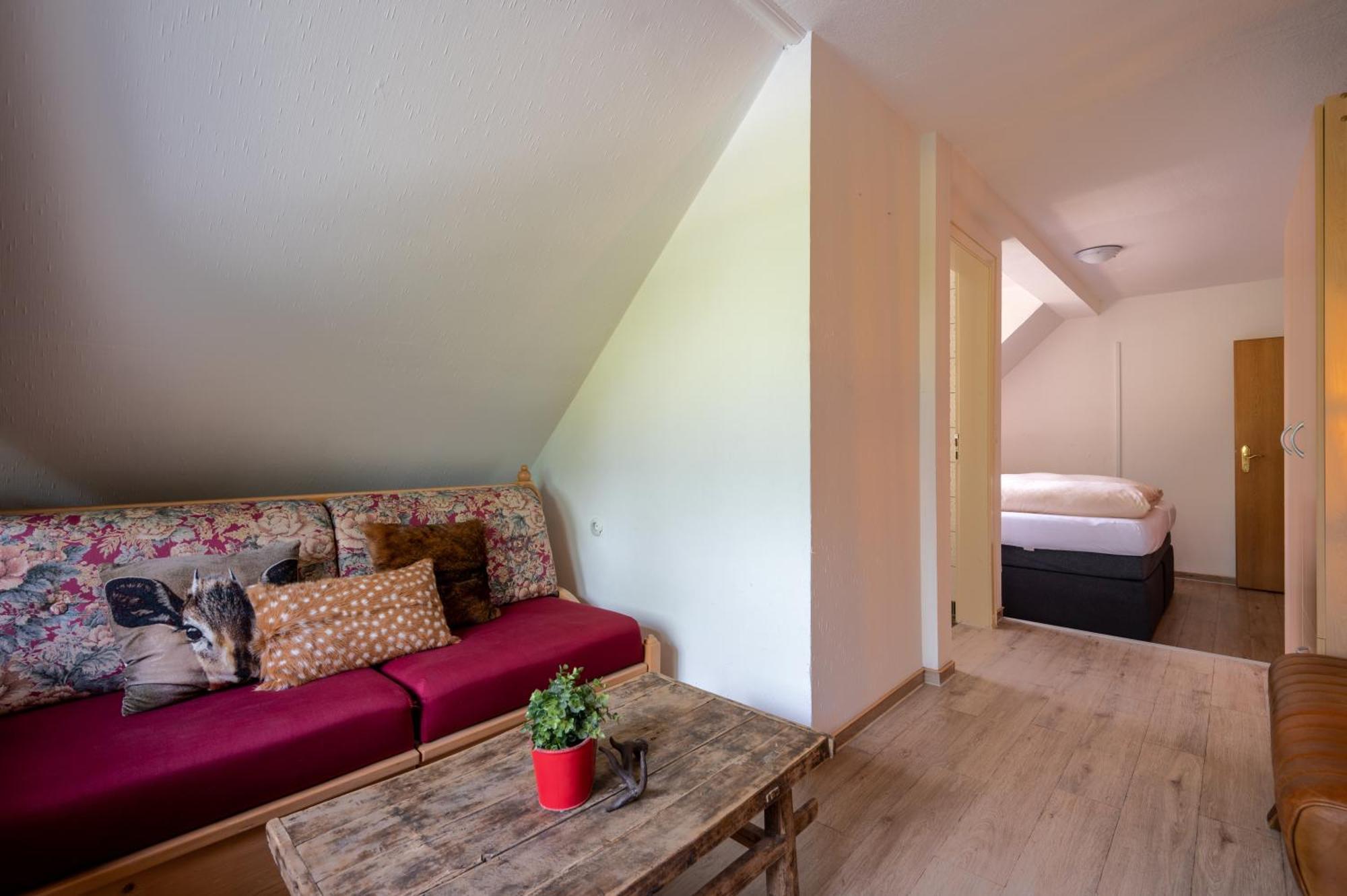Zur Schmitte Bed & Breakfast Schmallenberg Exterior photo