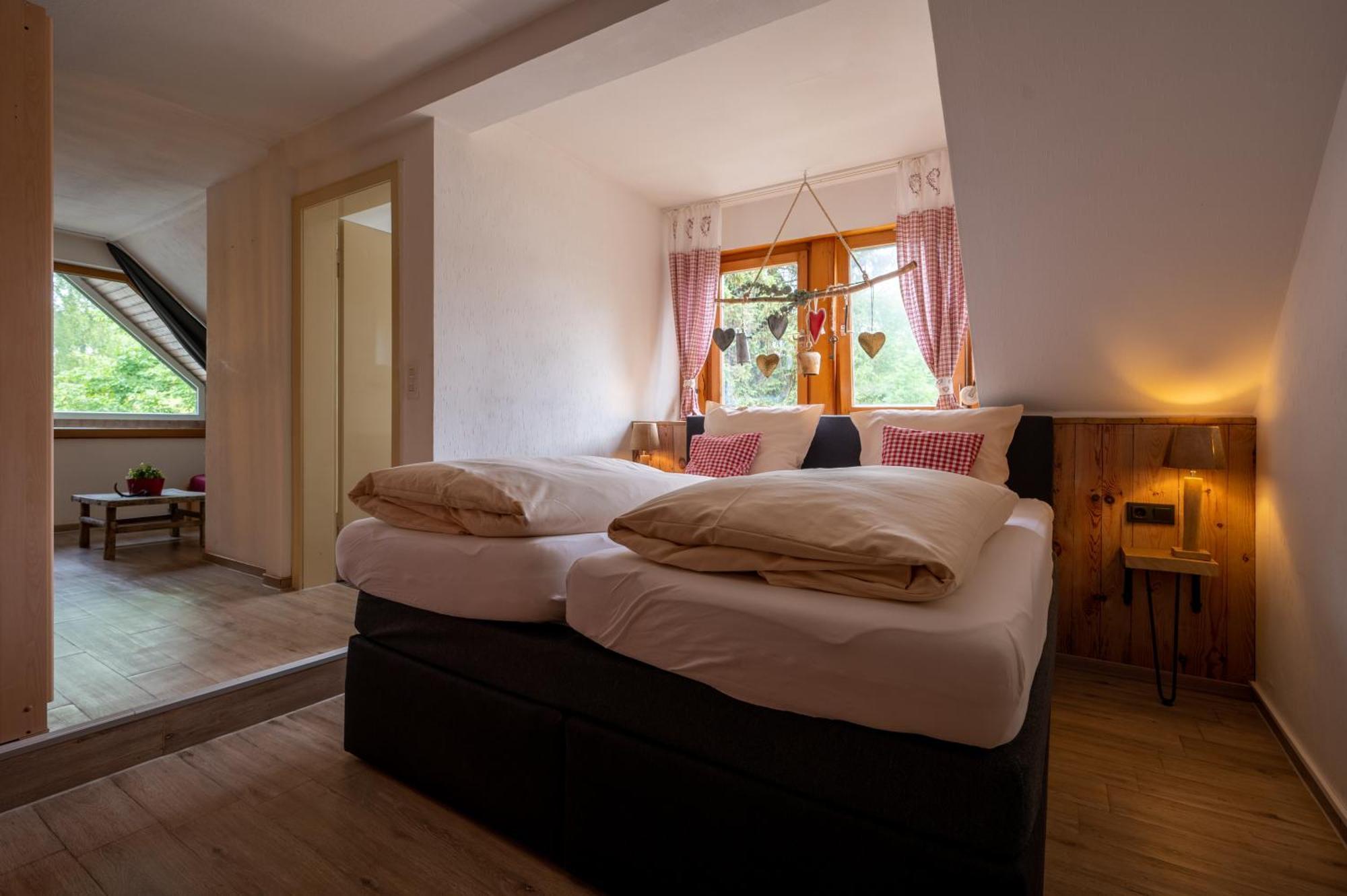 Zur Schmitte Bed & Breakfast Schmallenberg Exterior photo